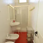 Vacation With Private Pool, Vakantiehuis Floridia