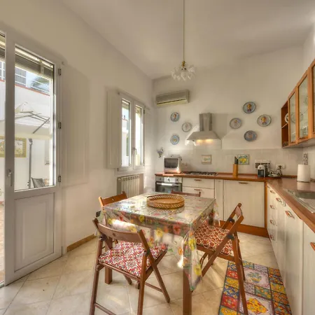 Casa vacanze Vacation With Private Pool, Floridia