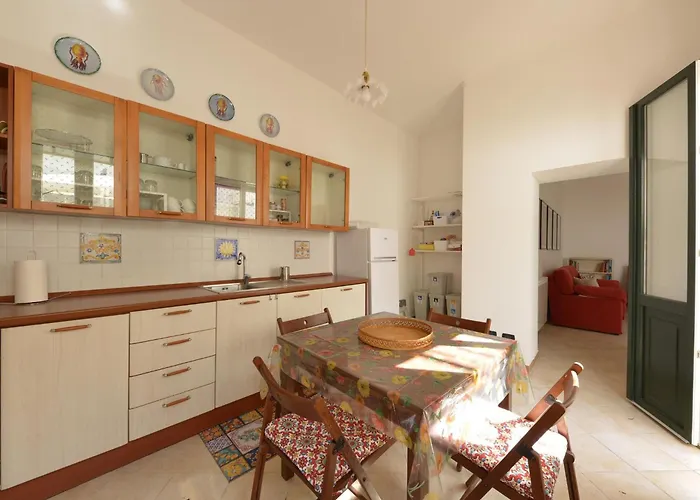 Vacation With Private Pool, * Floridia